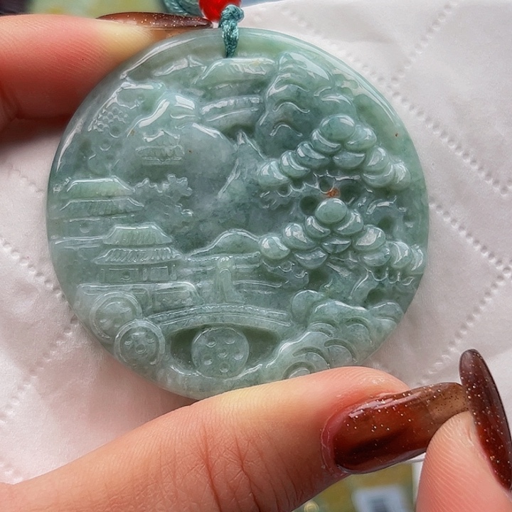 翡翠未镶嵌颈饰挂件