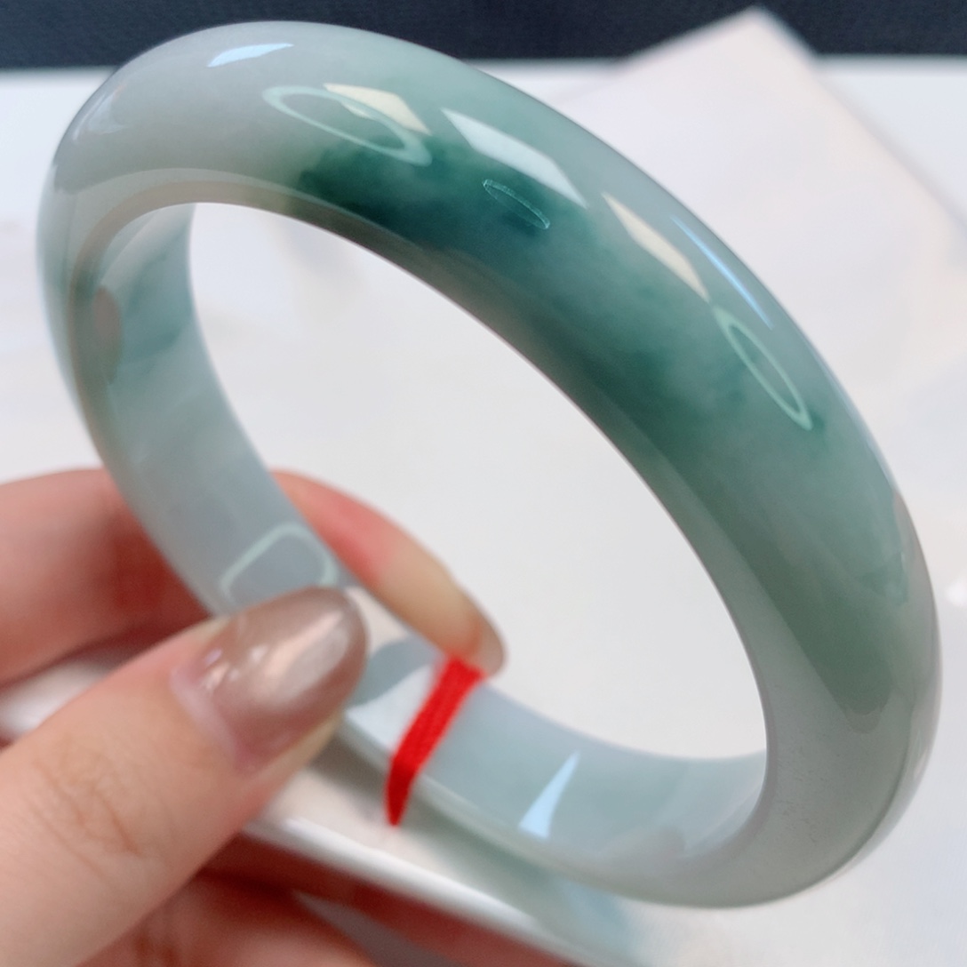 【闪购商品】翡翠手镯未镶嵌61圈