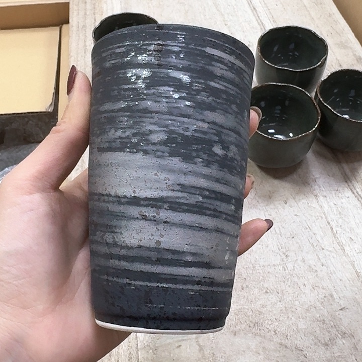 瓷片噗哈哈哈哈哈哈哈哈哈我