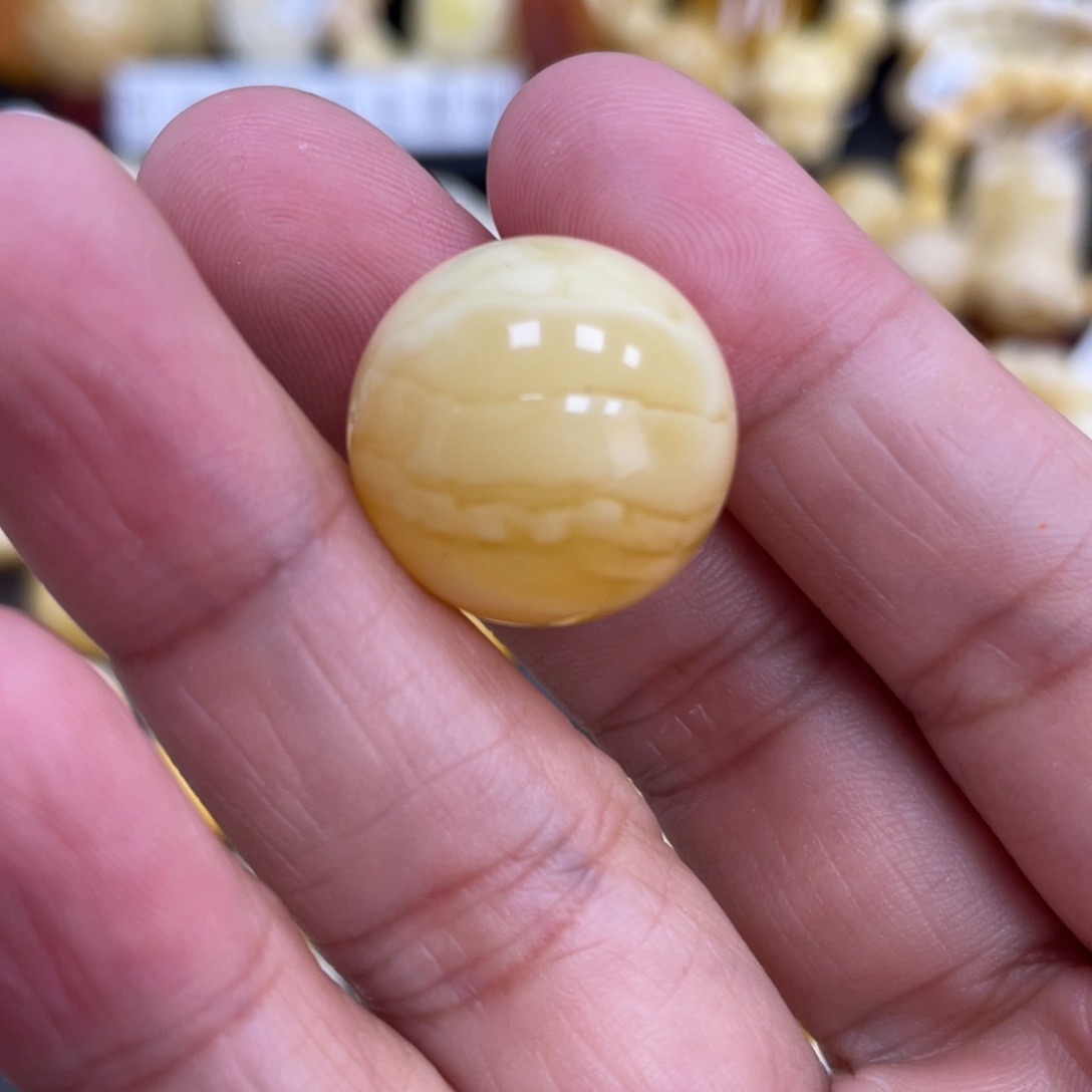 琥珀珠宝奇石未镶嵌19.3mm浓蜡