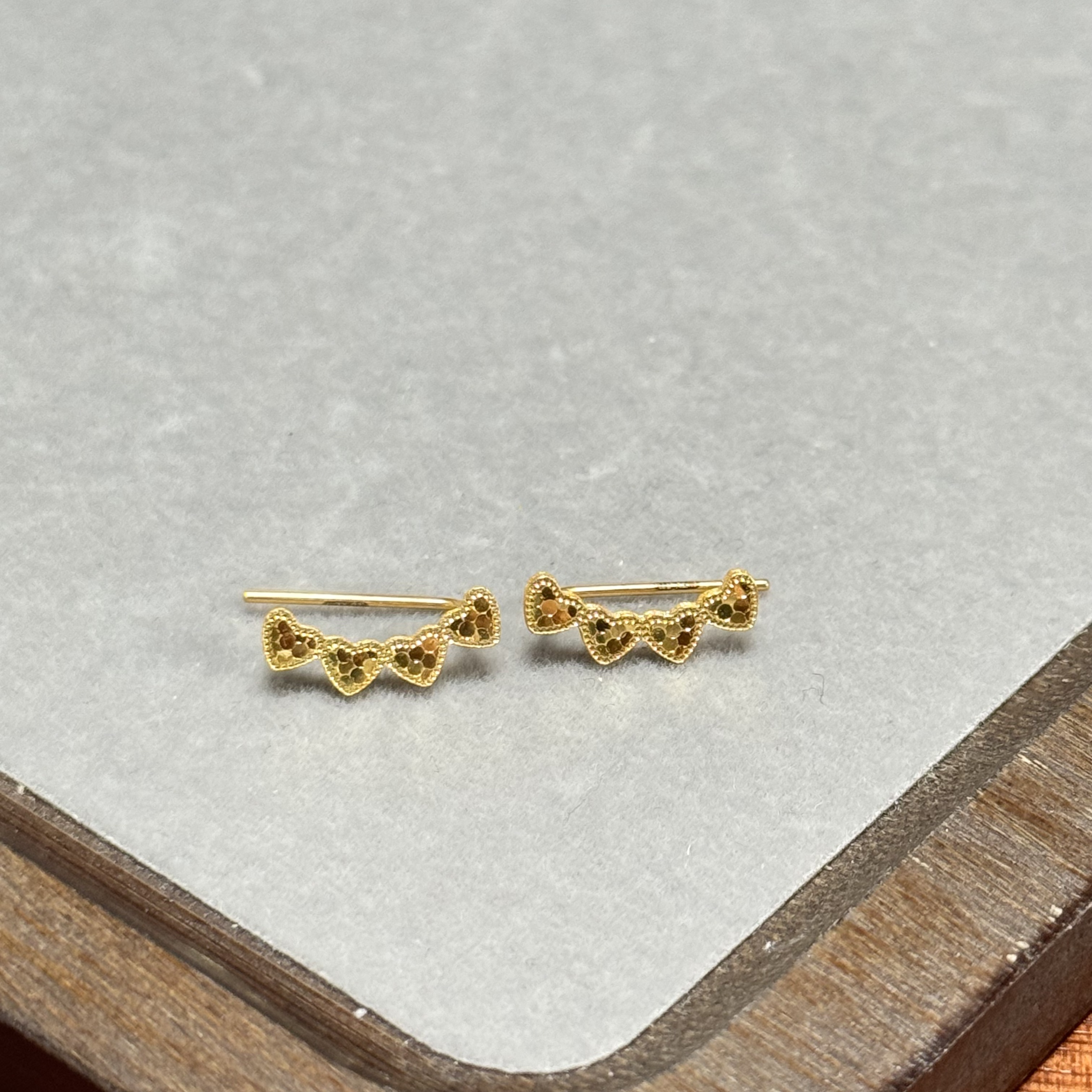 E【鱼鳞爱心耳排 】-足金999精工5耳饰