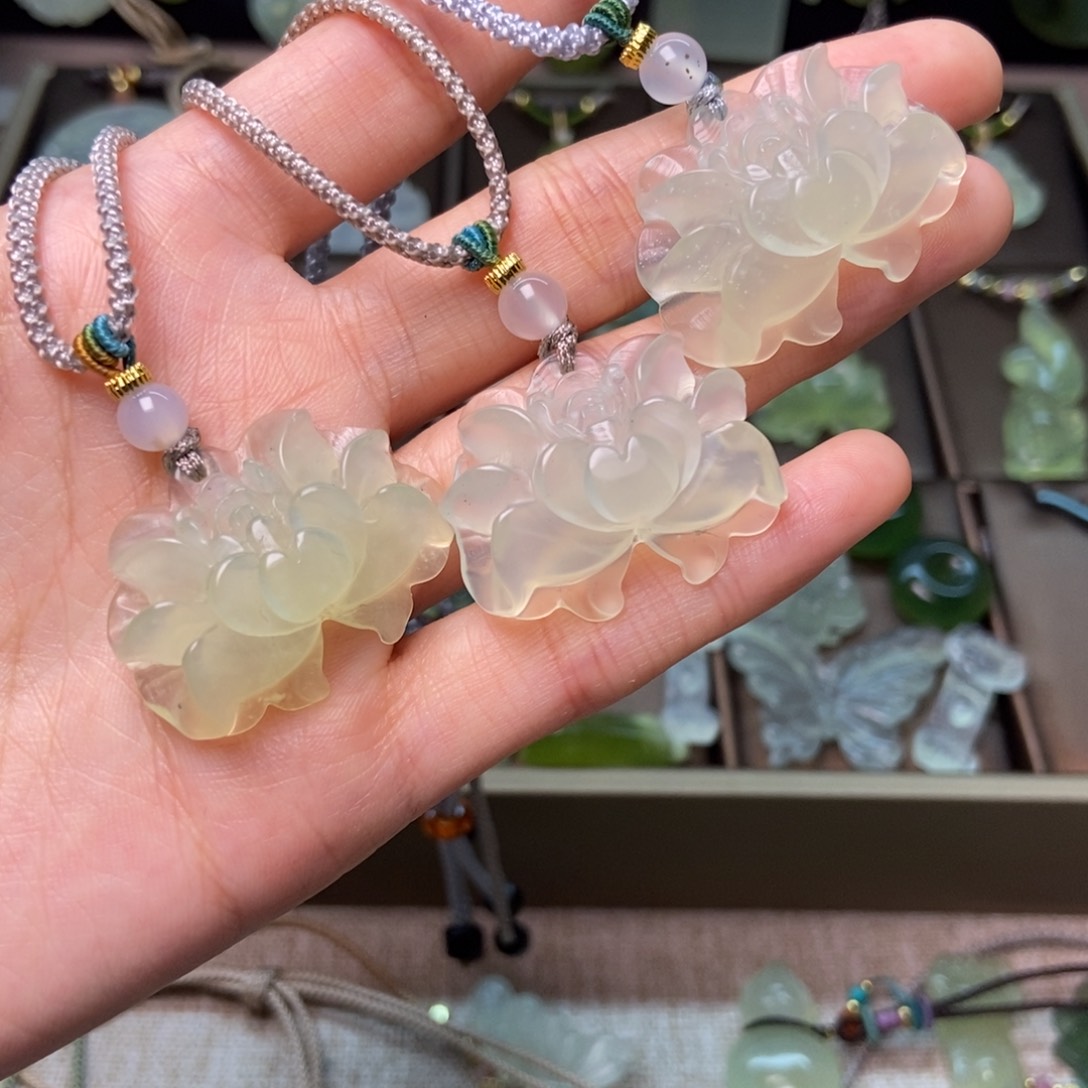 蛇纹石玉项链未镶嵌一个