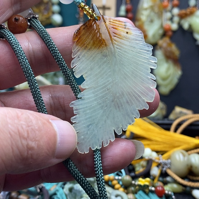 【闪购商品】蛇纹石玉吊坠未镶嵌