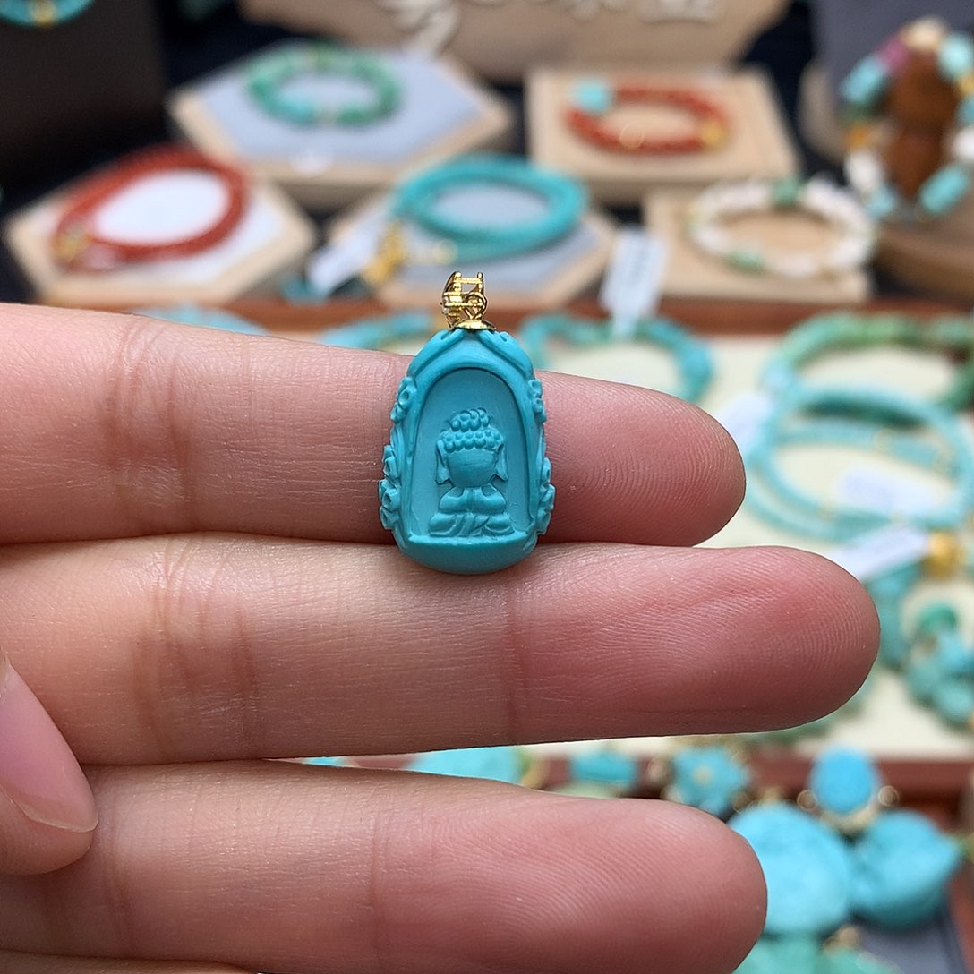 绿松石颈饰18K金镶嵌