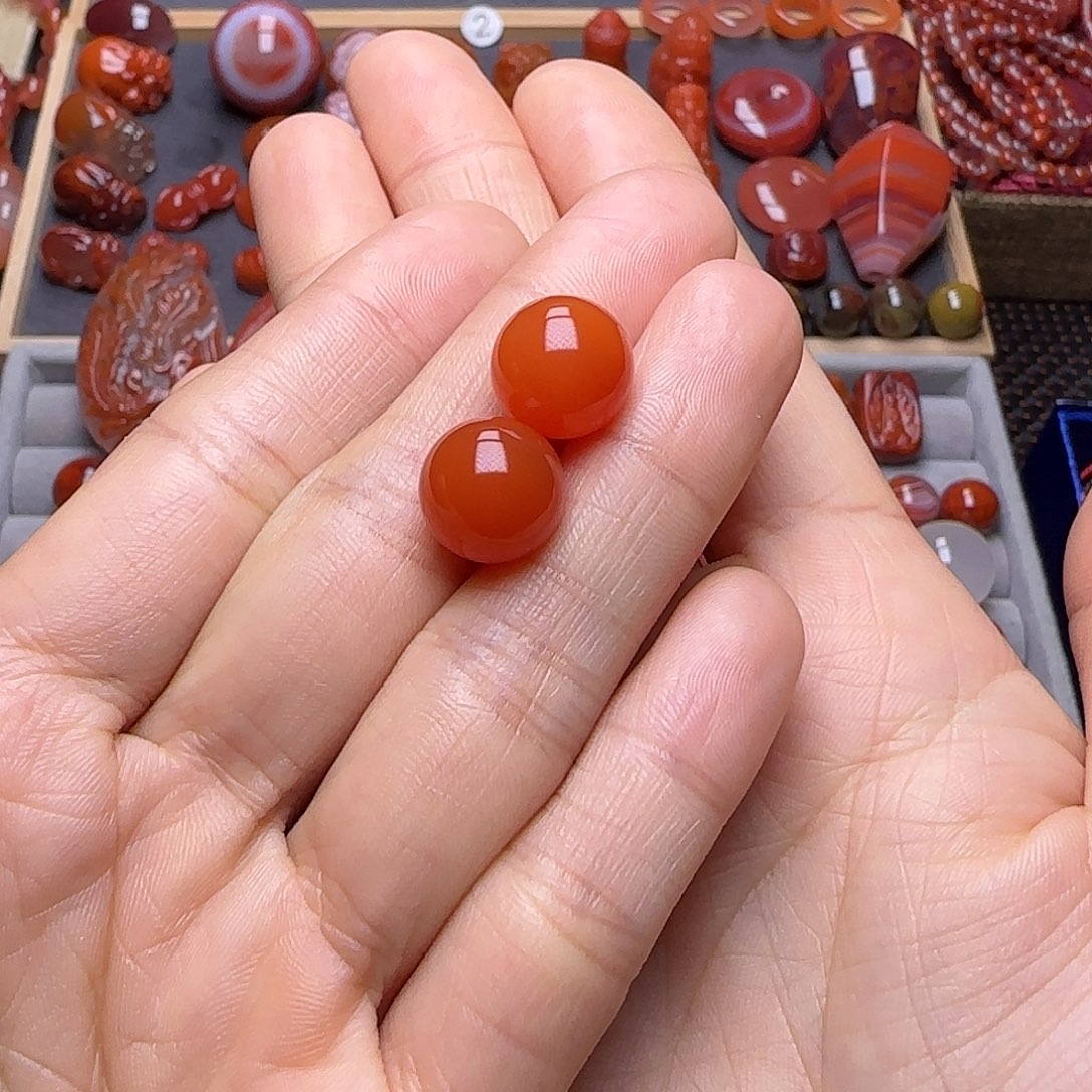 未镶嵌南红玛瑙珠宝奇石莫****4