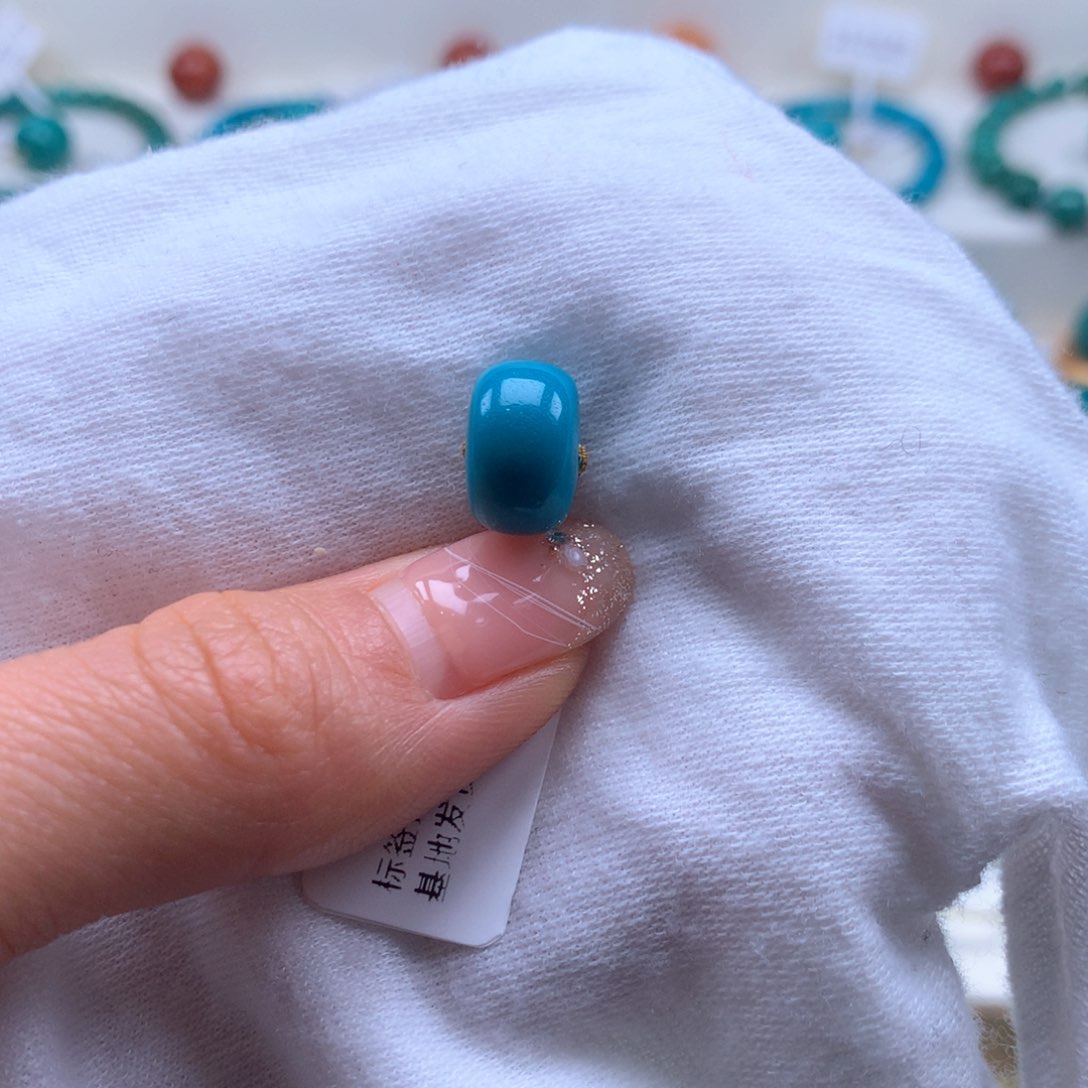 绿松石配饰未镶嵌