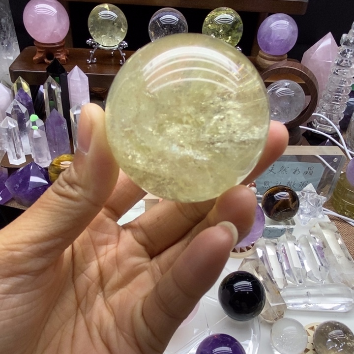 水晶摆件未镶嵌黄水晶球50m m