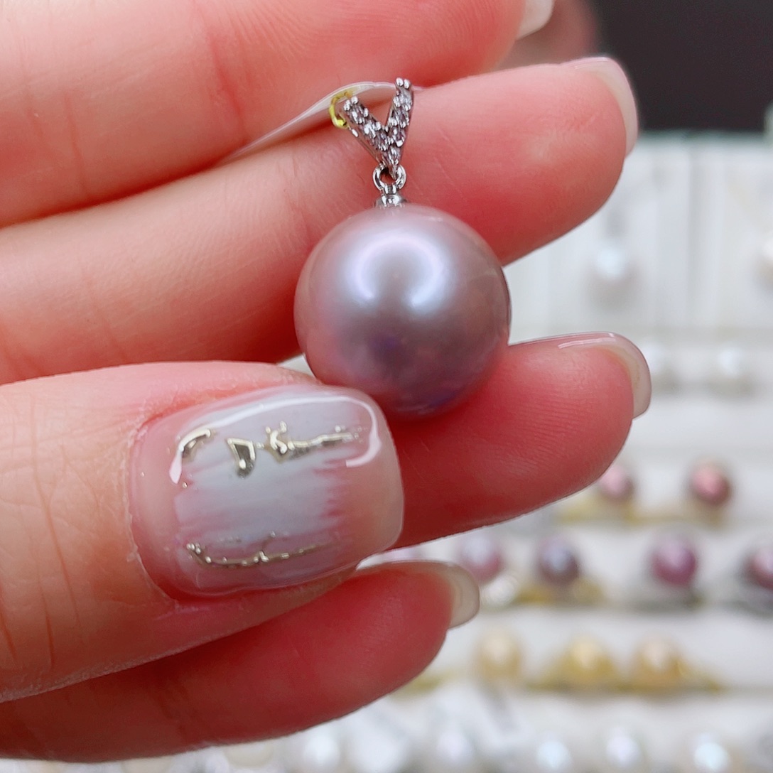 淡水珍珠吊坠(赠链)未镶嵌