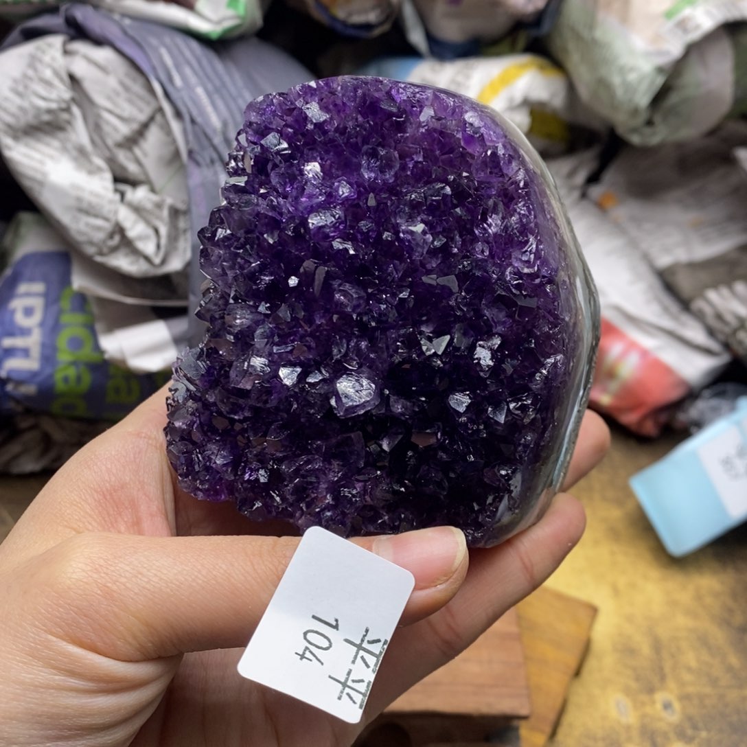 紫晶乌拉圭未镶嵌