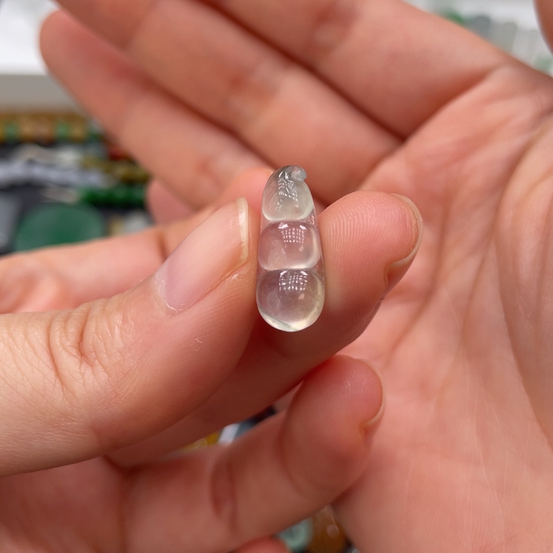 翡翠裸石缅甸翡翠天然翡翠