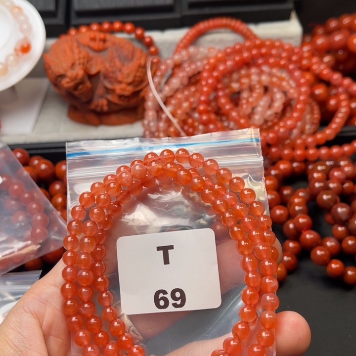 南红玛瑙未镶嵌多样性发货默认微瑕称重6mm