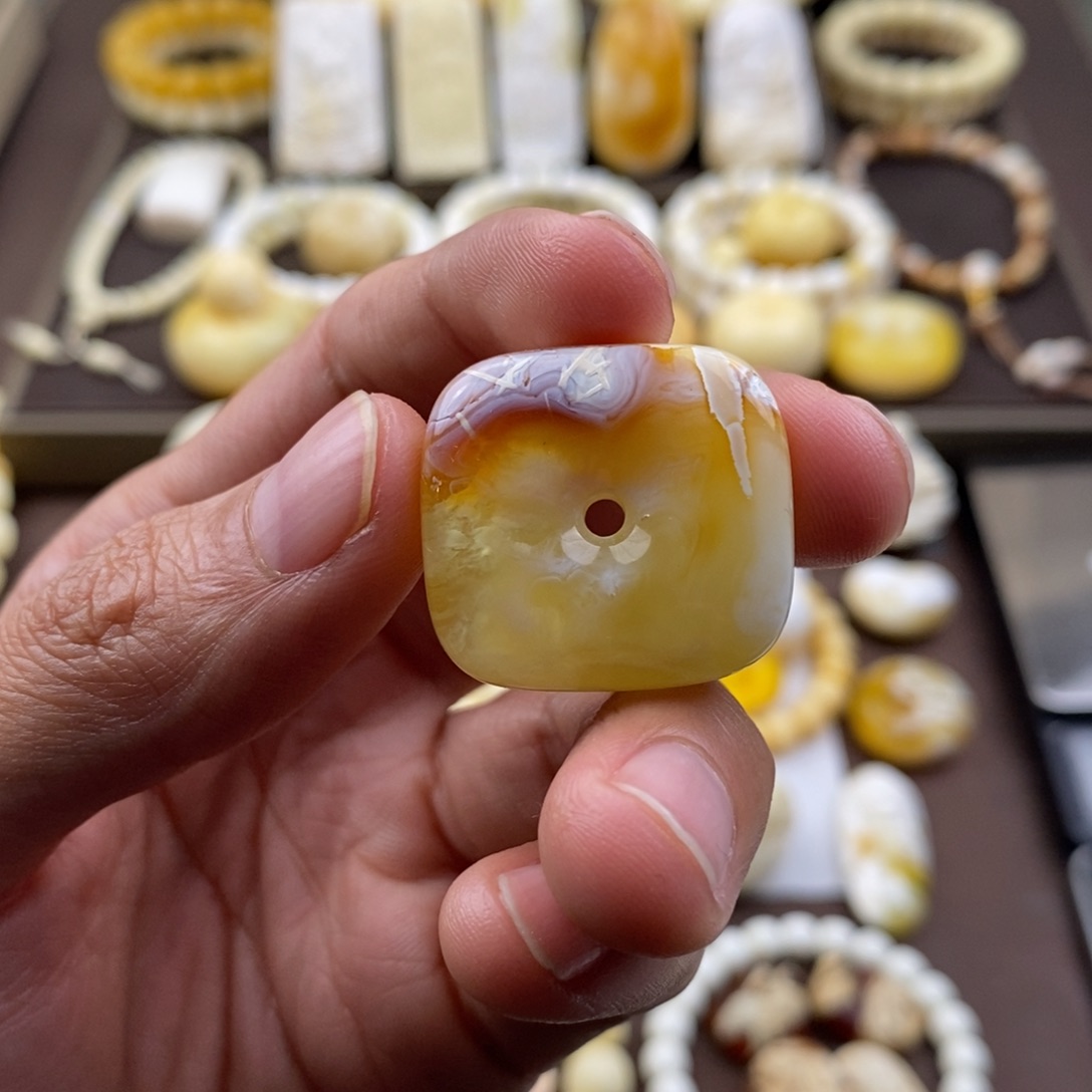 琥珀裸石未镶嵌蜜蜡蜜蜡吊坠项链