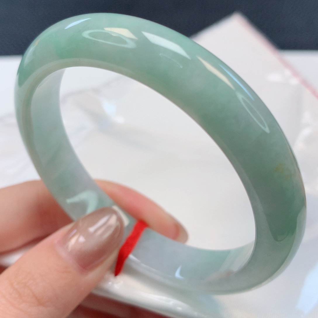【闪购商品】翡翠手镯未镶嵌56圈