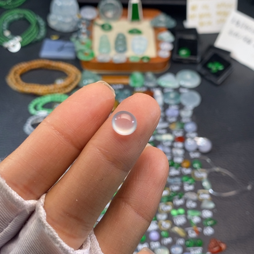 【闪购商品】翡翠挂件未镶嵌蛋