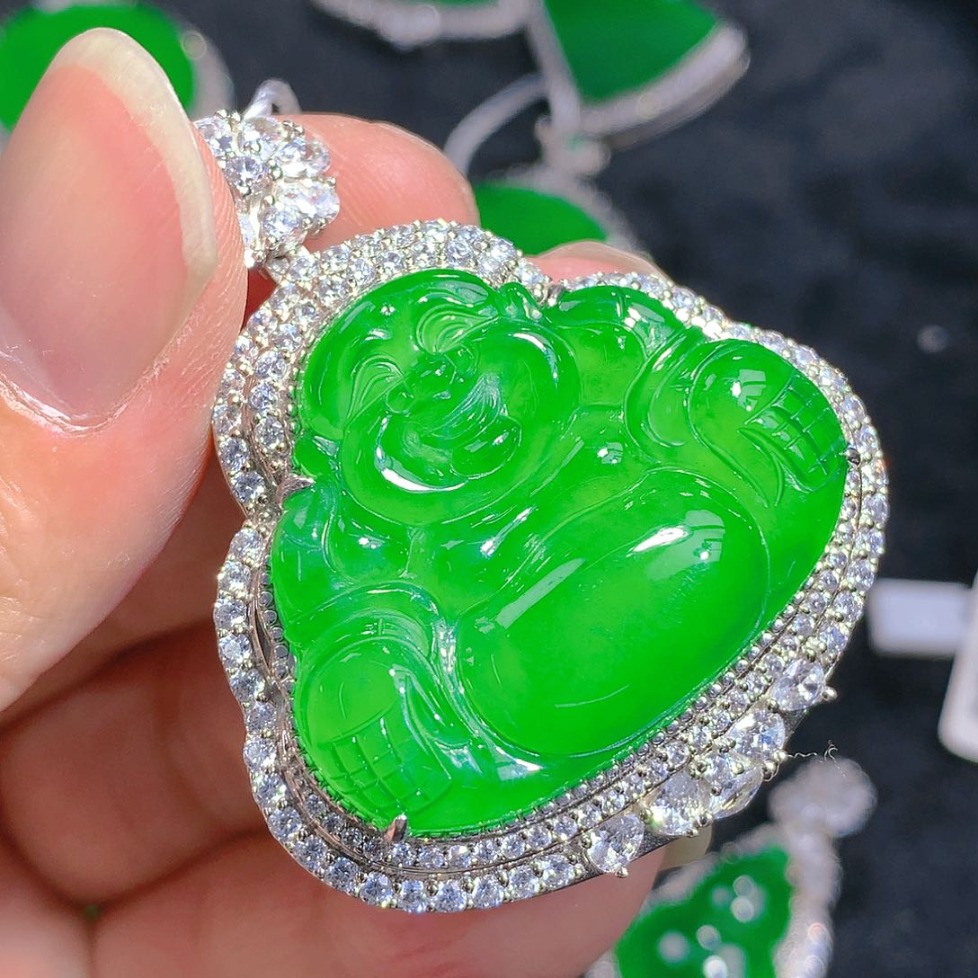 翡翠颈饰银S925镶嵌吊坠