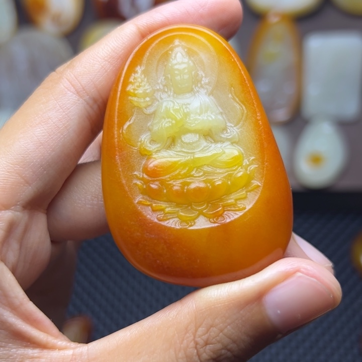 颈饰未镶嵌和田玉