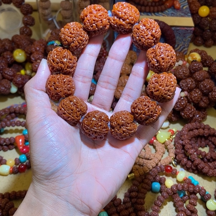 吊坠金刚菩提255玉化