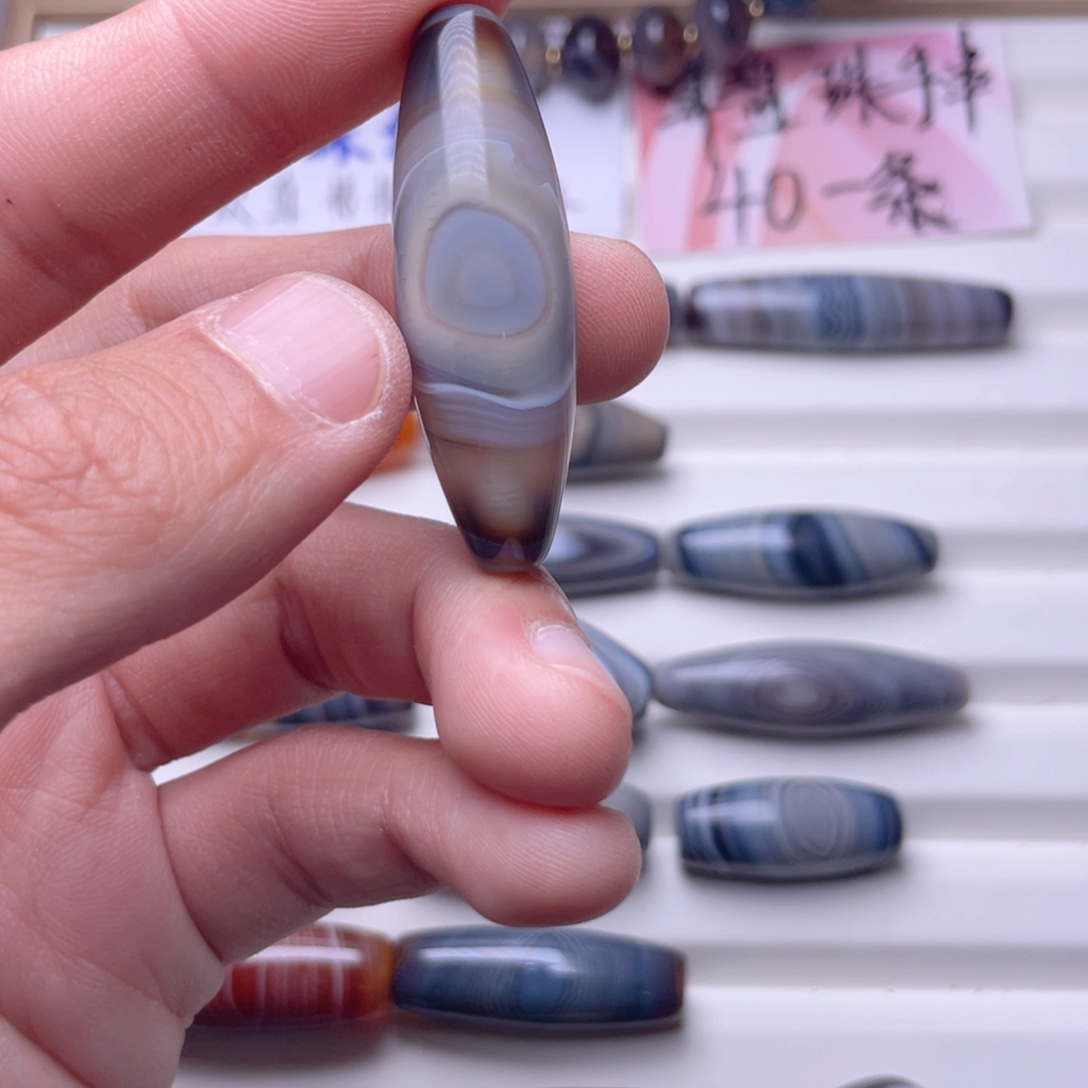 晚****合金颈饰玛瑙/玉髓