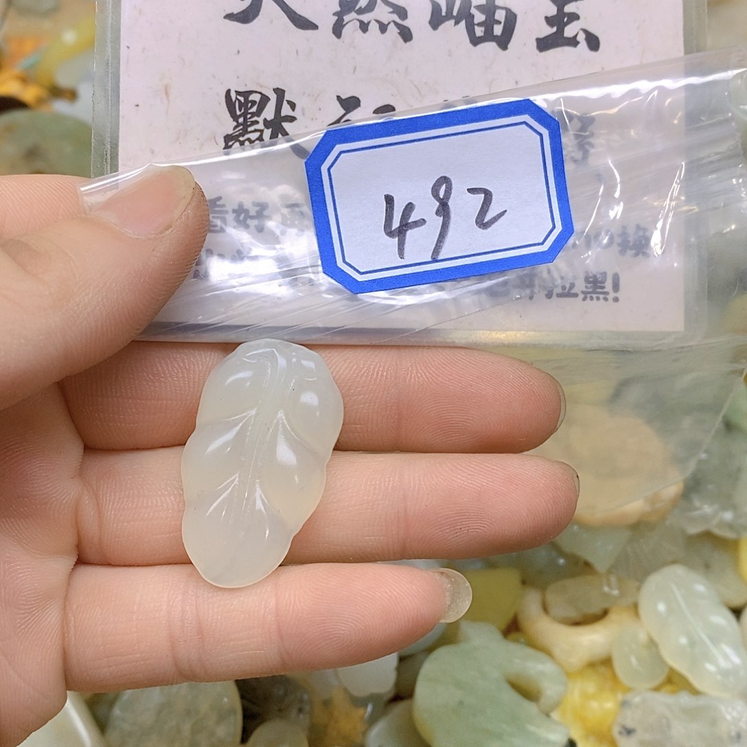 蛇纹石玉颈饰未镶嵌492