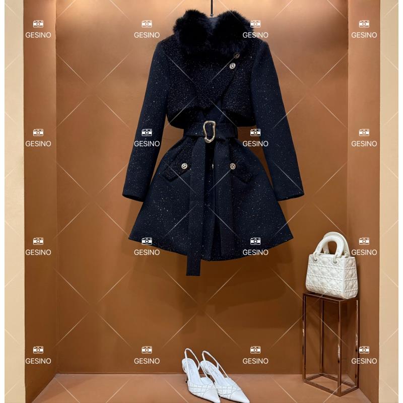 【露露】秋冬气质小香风时尚设计师中款外套 QD-2025307