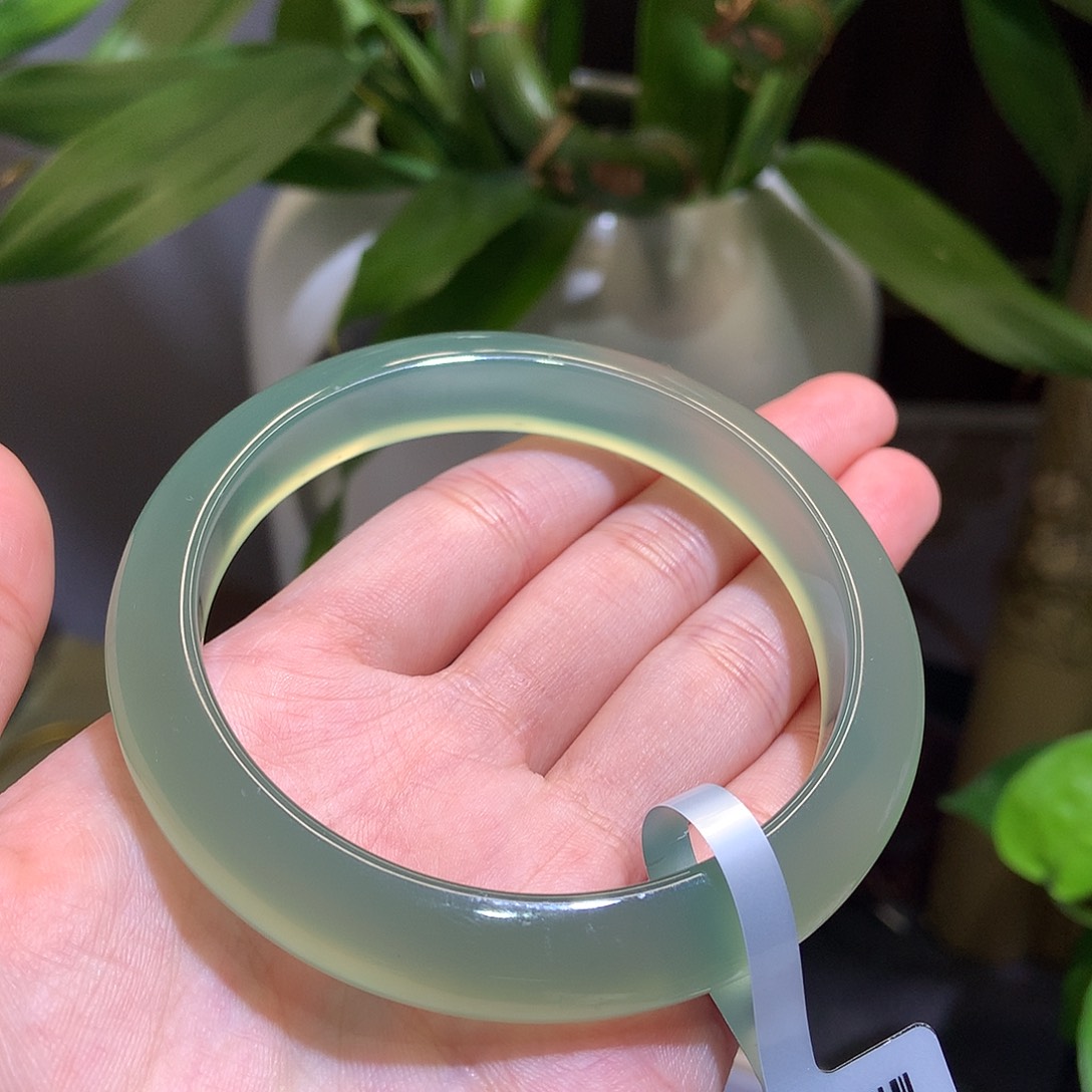 玛瑙/玉髓未镶嵌手镯3 松石绿