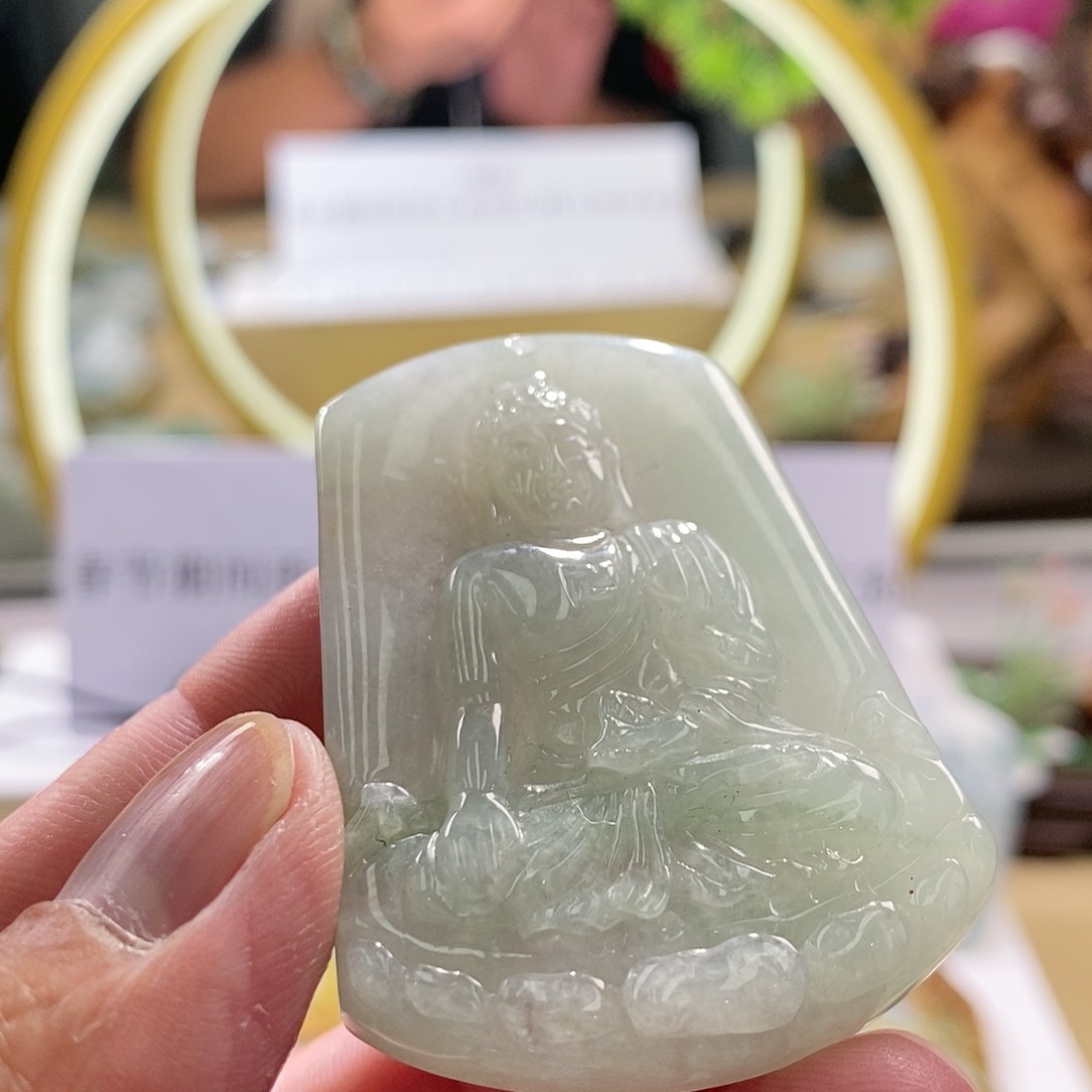 【闪购商品】翡翠颈饰未镶嵌11111111111