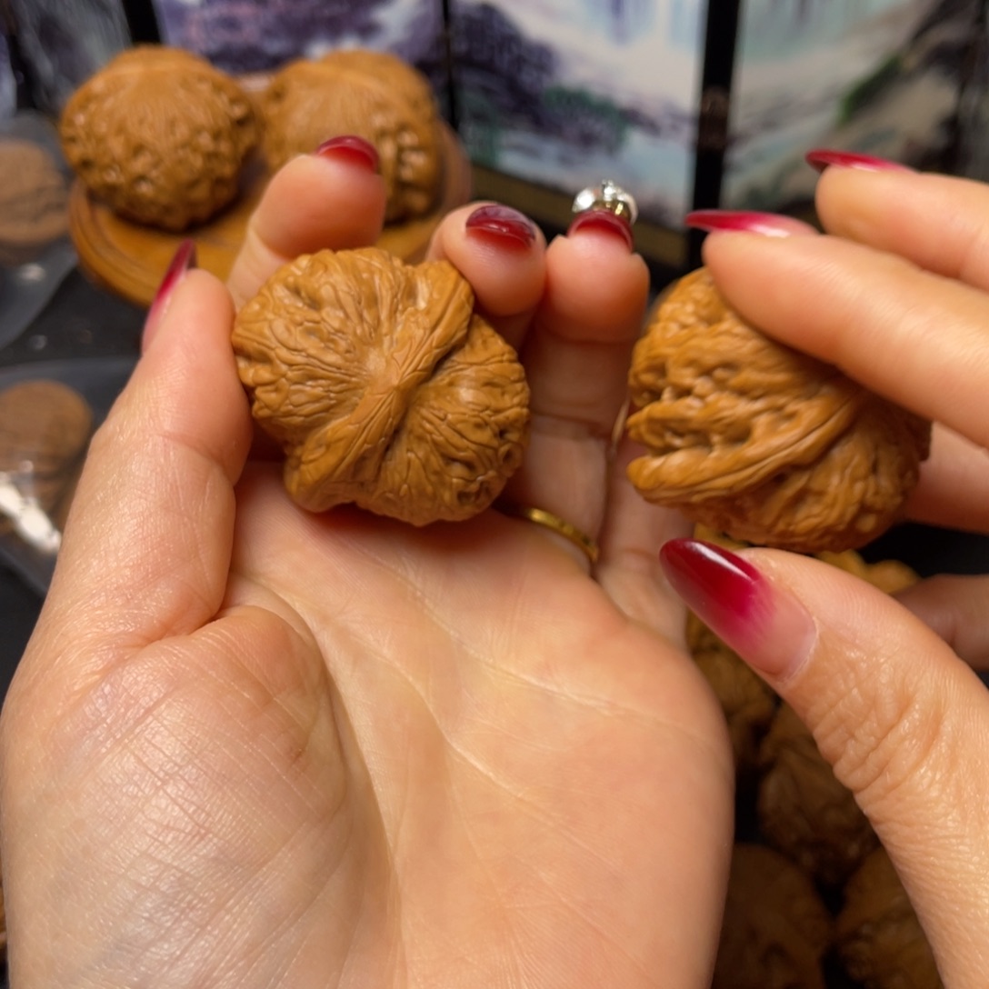 做***己文玩核桃把件39元宝