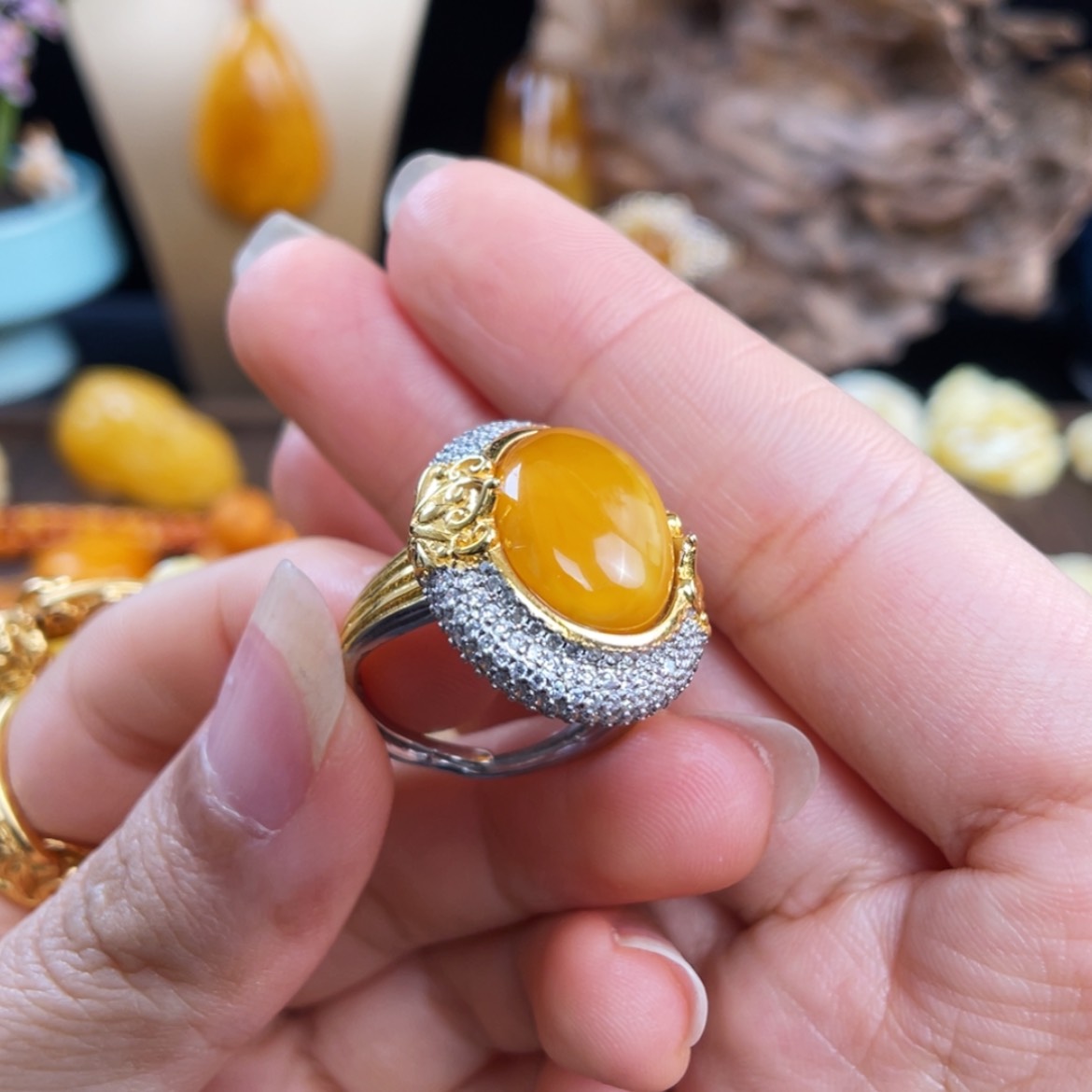 【闪购商品】琥珀珠宝奇石银S925镀金镶嵌红*狼