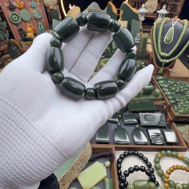 岫岩老玉（透闪石质玉）未镶嵌手串