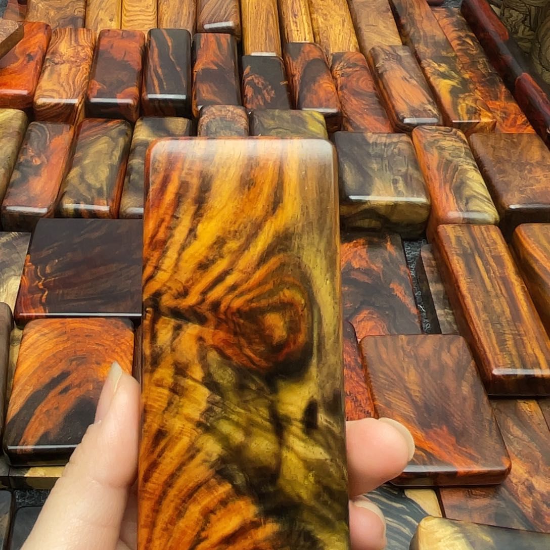 阳***交趾黄檀（大红酸枝）