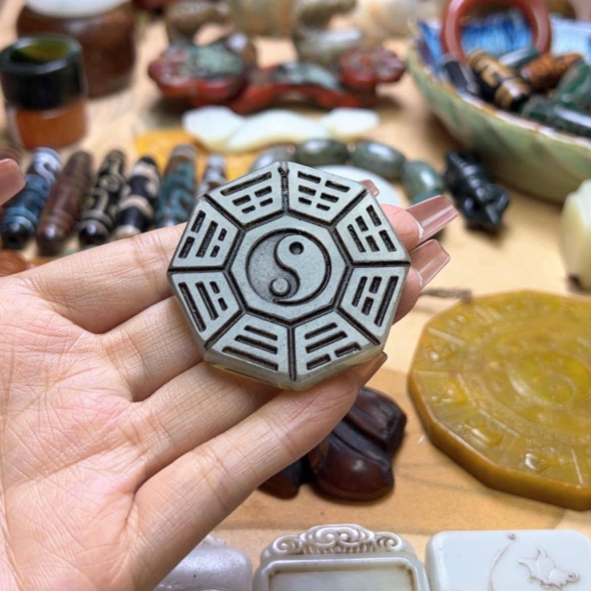 【闪购商品】蛇纹石玉颈饰未镶嵌