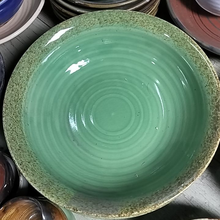 盘瓷片陶瓷杯盘壶碗都有