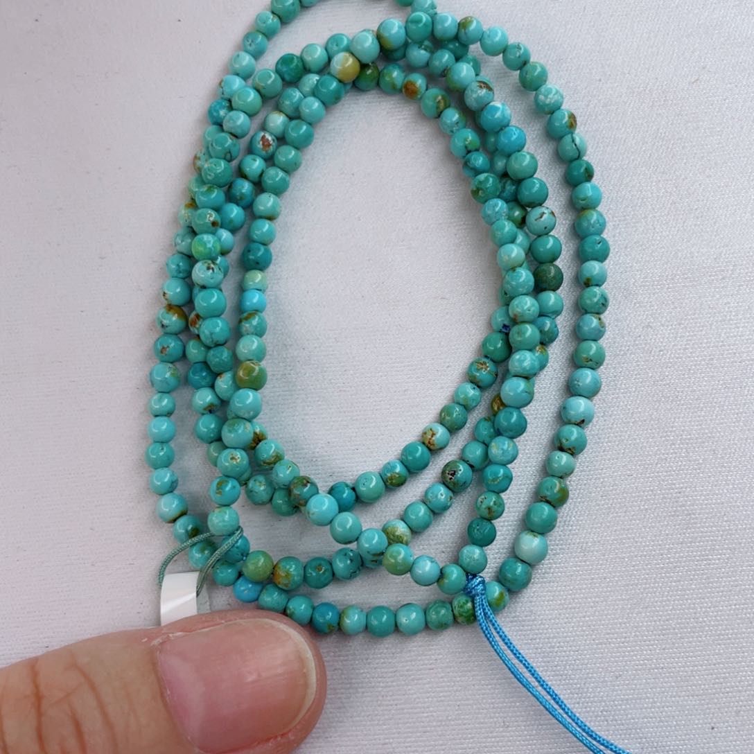 绿松石颈饰未镶嵌