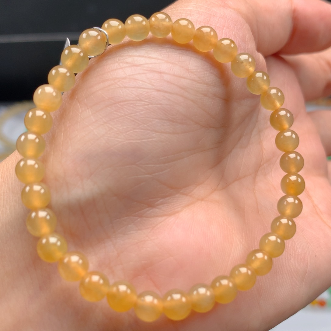 未镶嵌翡翠手链卡