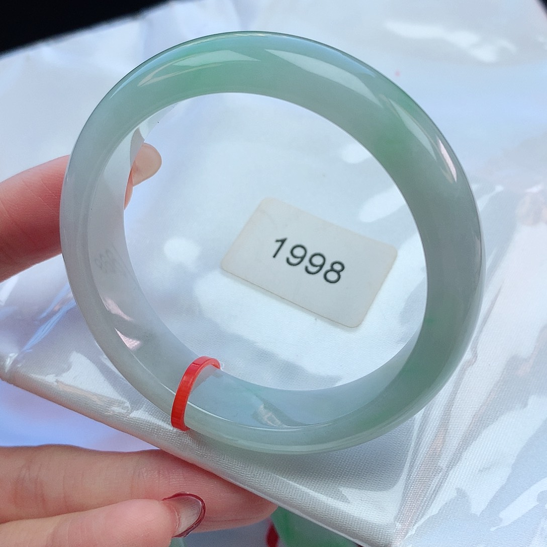 翡翠手镯未镶嵌52圈口881998