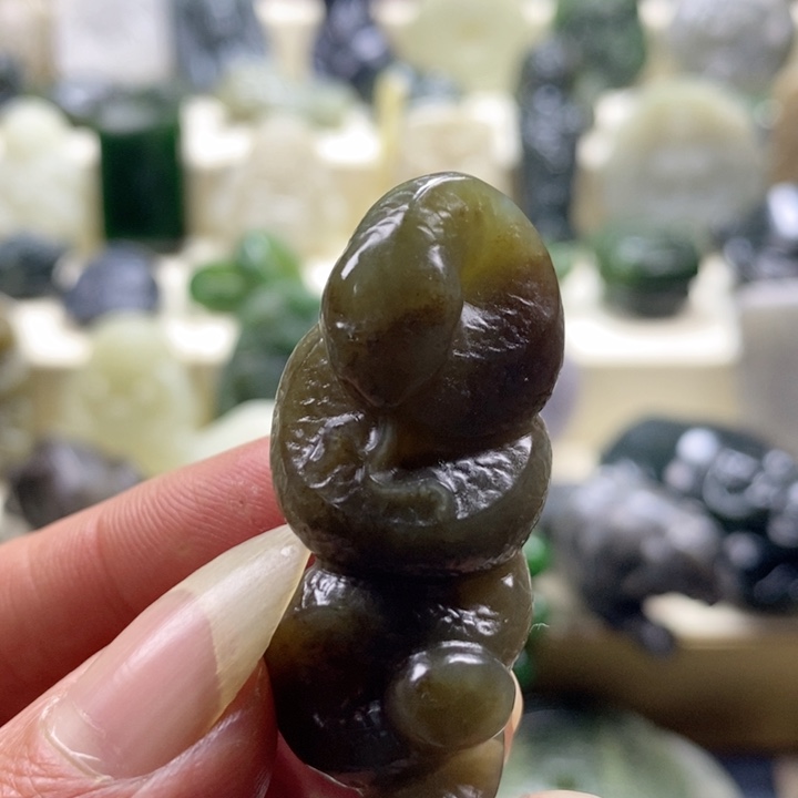 和田玉颈饰未镶嵌