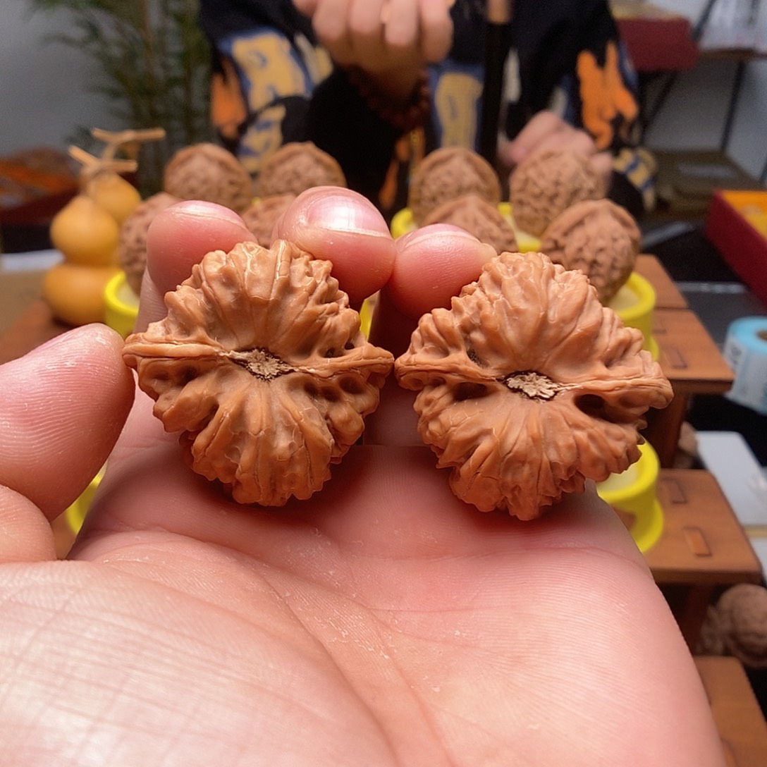 文玩核桃吊坠凹底40