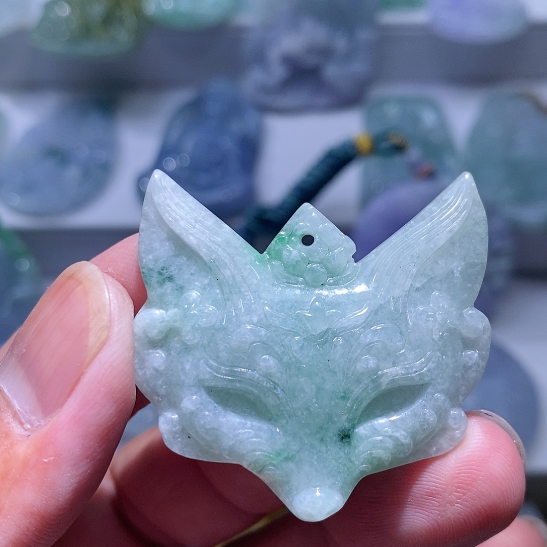 【闪购商品】翡翠未镶嵌颈饰11111111111