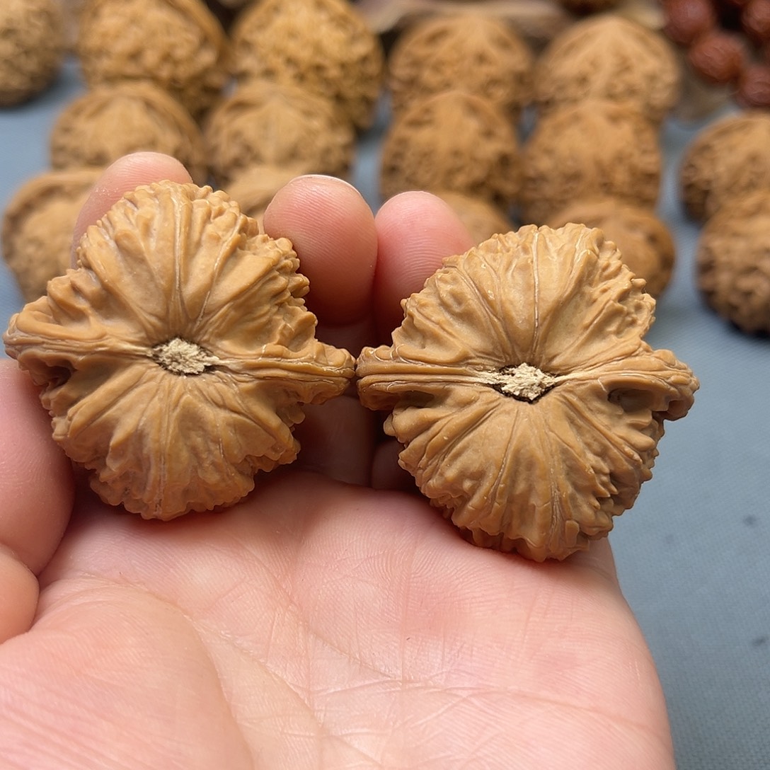 吊坠文玩核桃白狮子 123链接