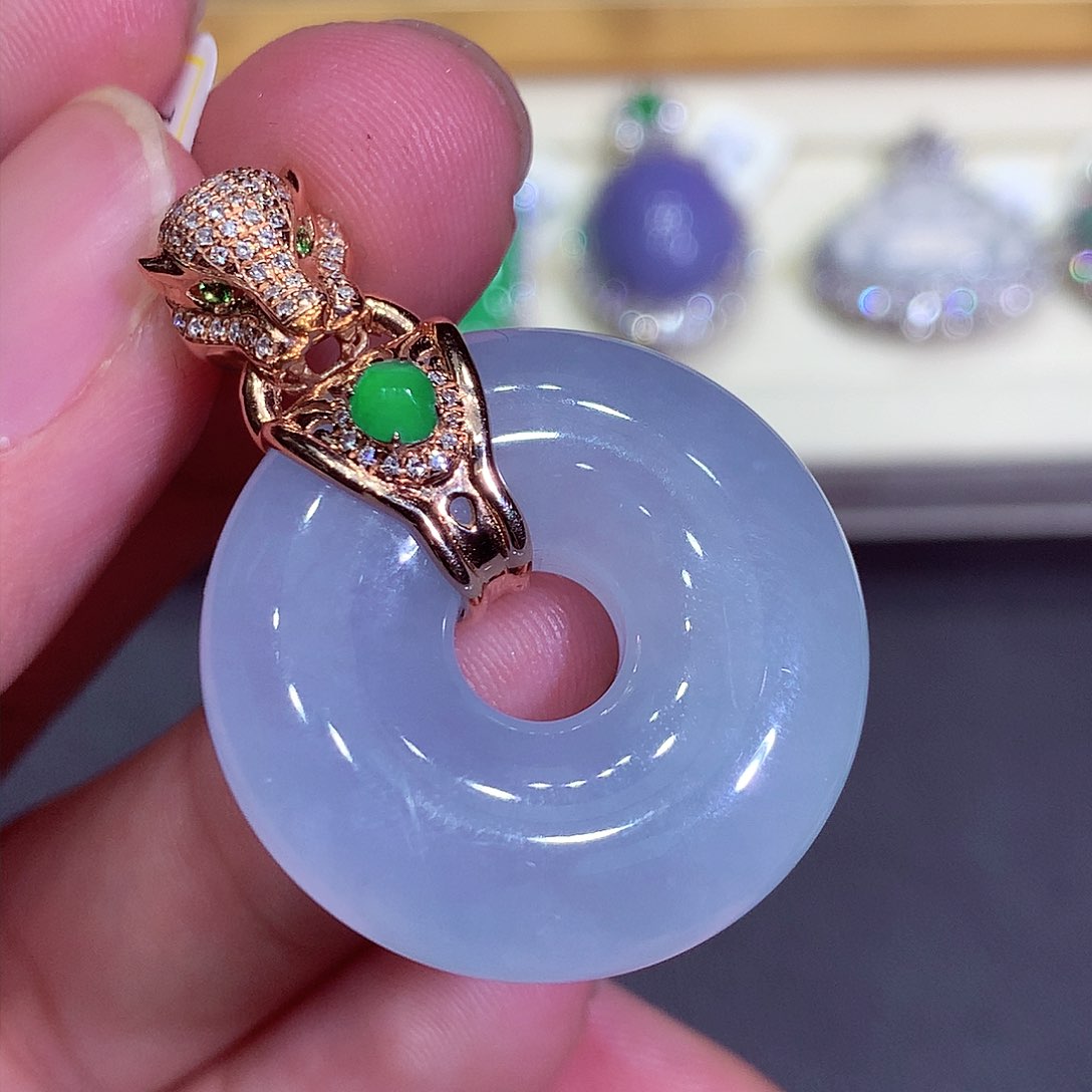 翡翠吊坠(不含链)18K金镶嵌