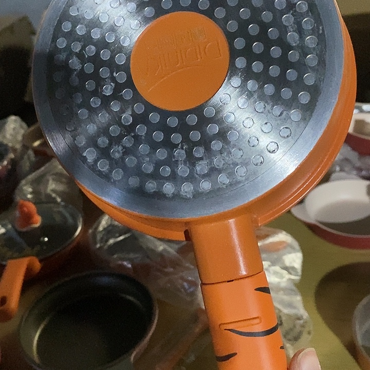 虎虎大吉煎锅有把手锅底被加热过几次