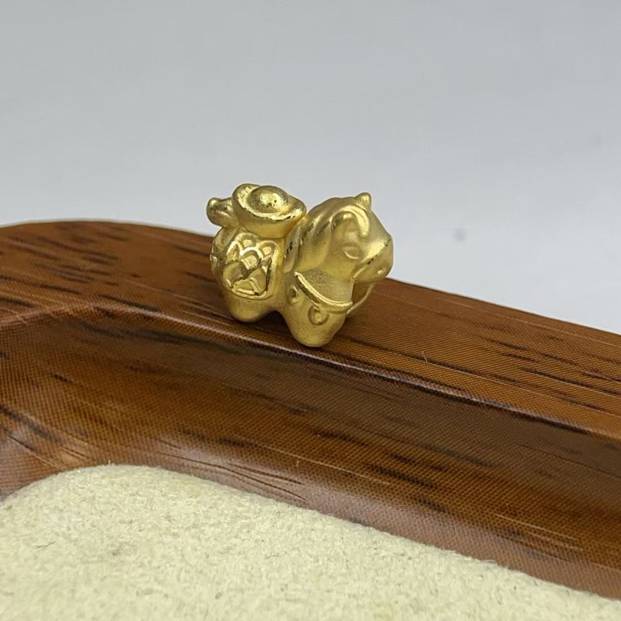 顺鑫黄金足金999马上有钱转运珠DP2659-0870