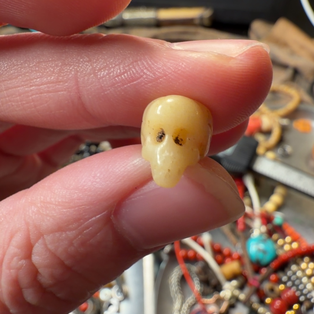 卡9鹫面尸陀林配饰