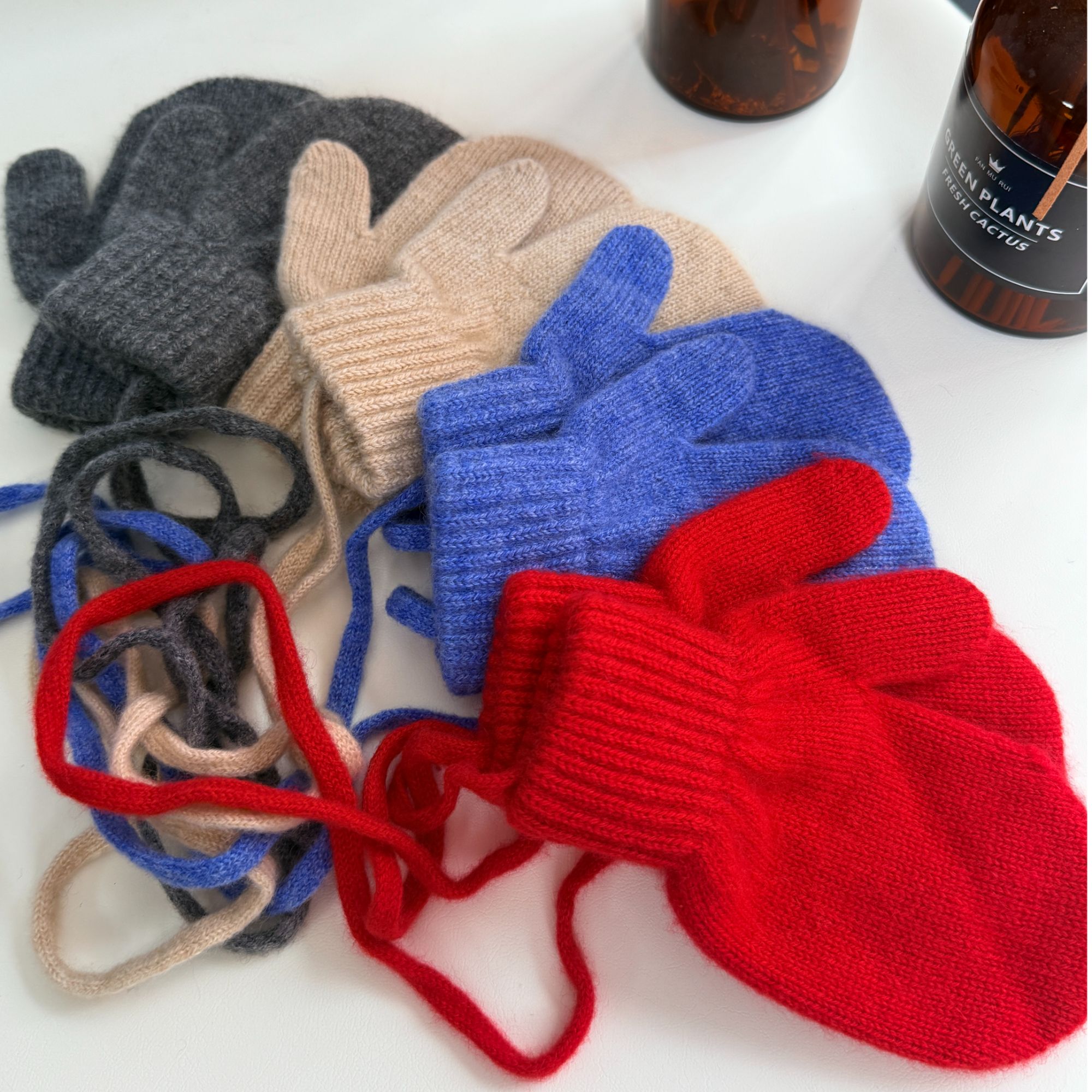 花漾绒绒并指小手套可爱简约百搭