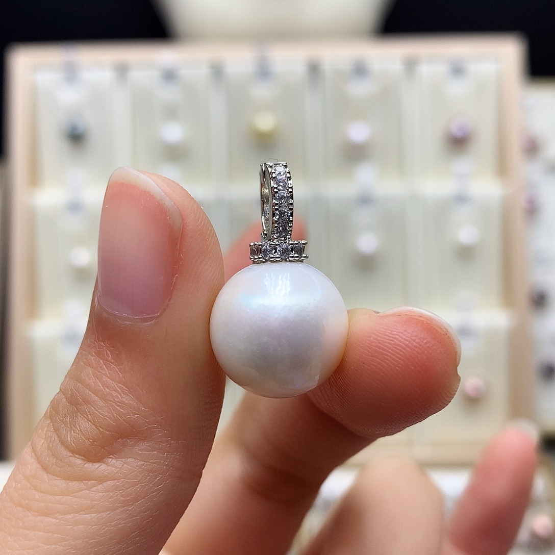 淡水珍珠合金颈饰