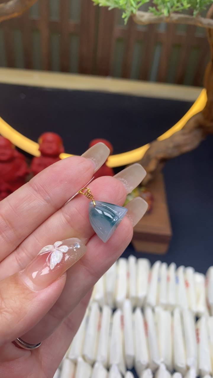 天然a货翡翠18k莲蓬881