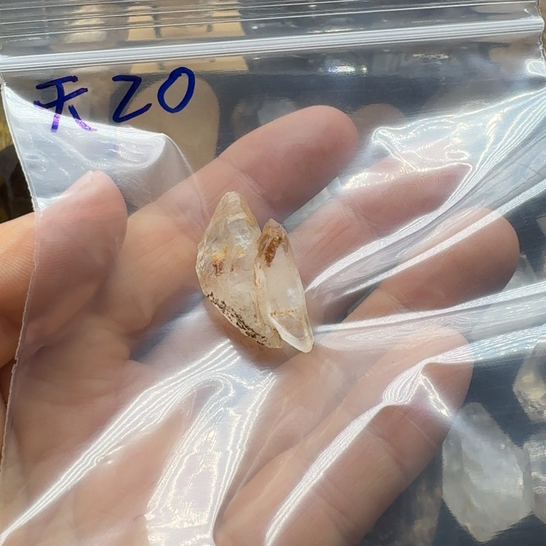 天***S石材红泥骸骨油胆
