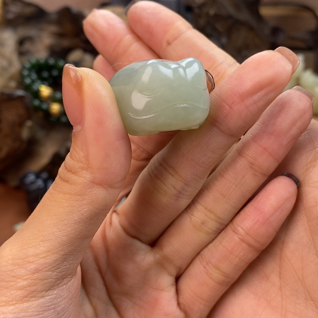 橘***和田玉未镶嵌颈饰