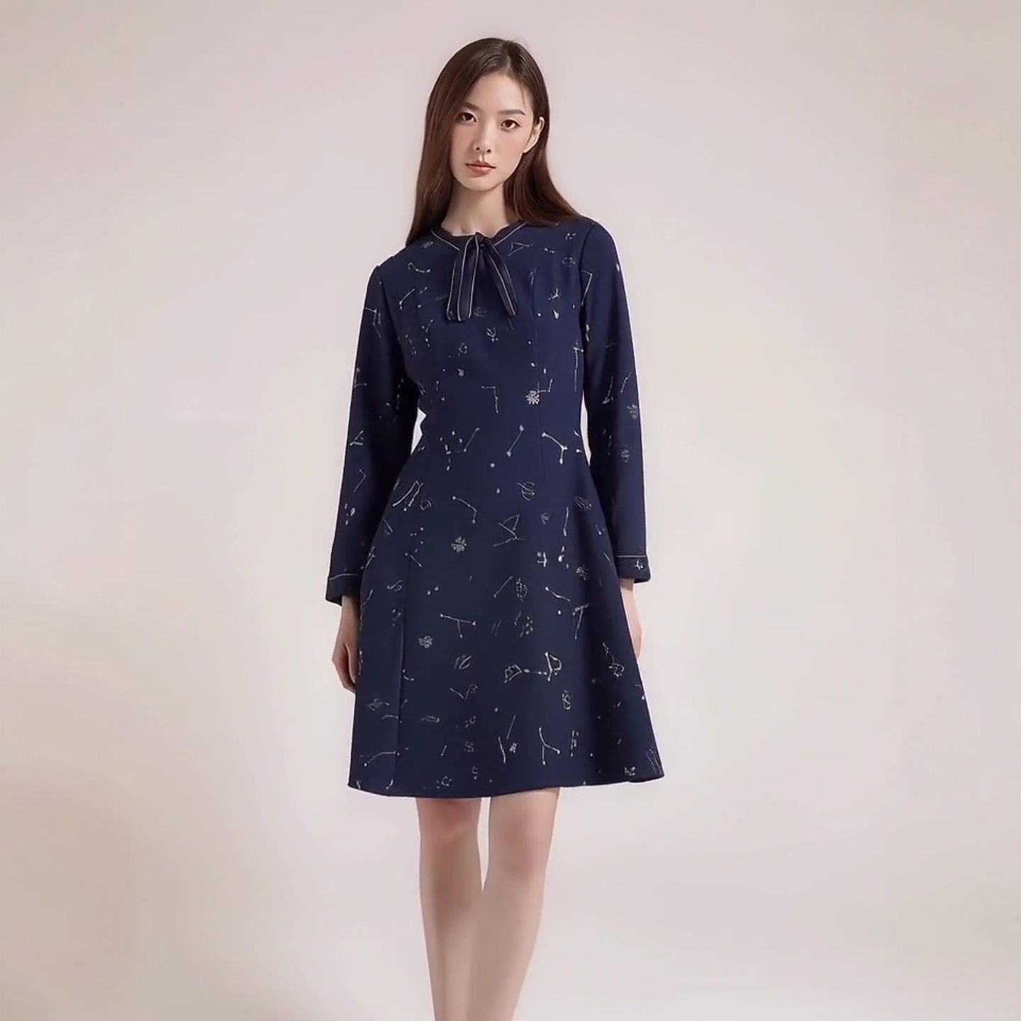 特卖超值衣莎美诺冬羊毛气质蕾丝连衣裙蓝色星空高级感64104089