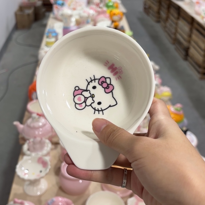 在外面吃了饭在回你电话紫砂